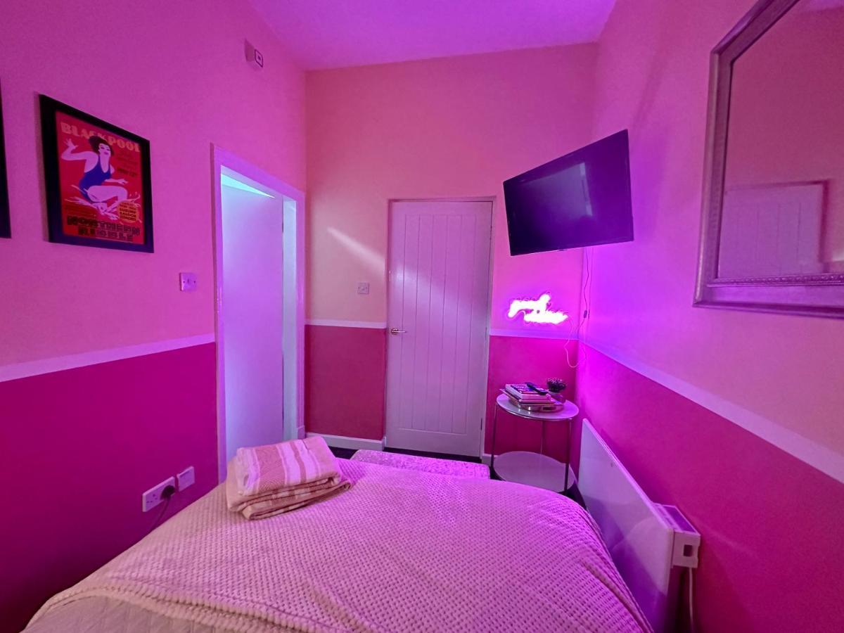 Blackpool Rocks Pleasure Beach Extérieur photo